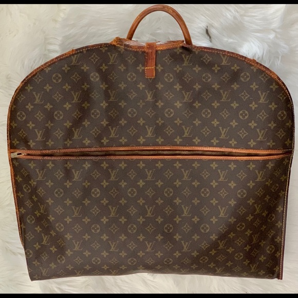 louis vuitton dress bag